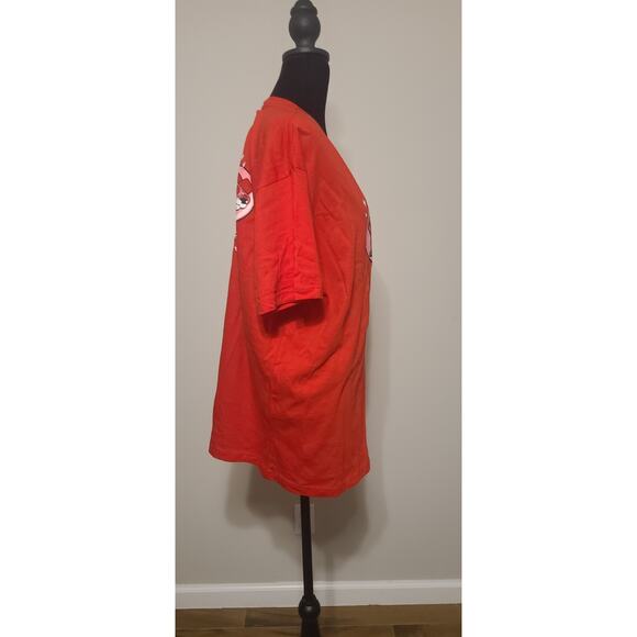Buc-ee’s Red t shirt Valentines Day - ❤️ Size L NWT - Picture 2 of 4